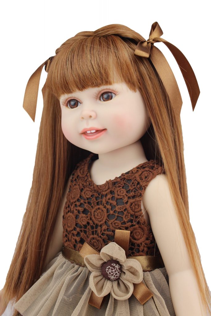 12 fashion dolls